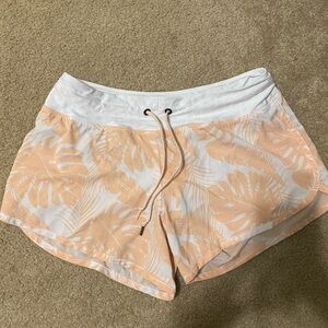 Rabbit running topical peachy shorts